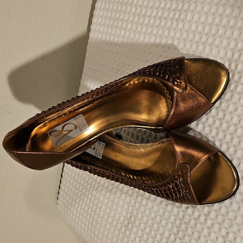 Victoria Spenser Bronze Sandals